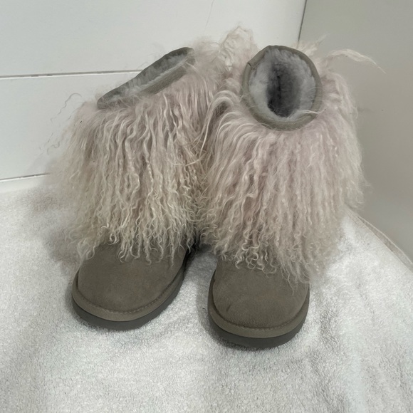 UGG Lida sheepskin suede curly Mongolian furry boots - size 7.5 - Picture 1 of 6